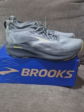 Brooks Adrenaline GTS 25 Men’s 11.5 D Primer Grey Ebony Jasmin NIB